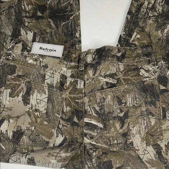 Women's Camouflage Wide Leg Jeans - Picture 5 of 8